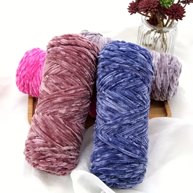  BATELO 4 Skein Chenille Velvet Blanket Amigurumi Plush Scarf  Yarn for Crocheting and Knitting 100gr(43yd)×4 - Red