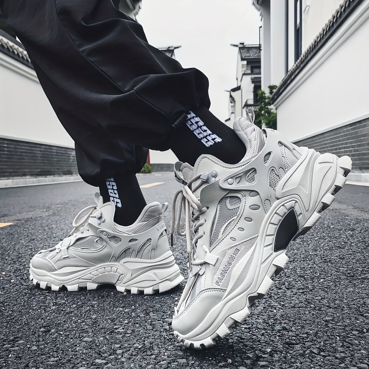 Xe Looks Flat Trendy Shoes *'s Trendy Solid Chunky Shoes, Comfy