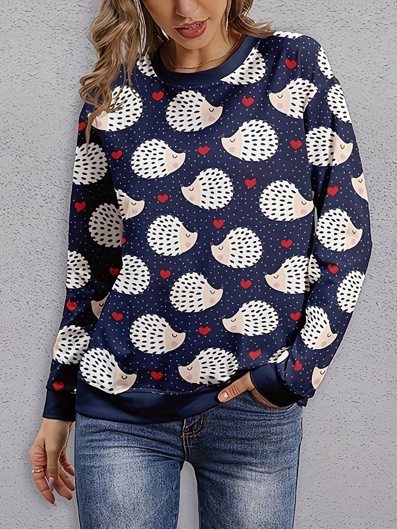 Plus Size Casual Sweatshirt, Women's Plus Cute Hedgehog & Heart Print Long  Sleeve Crew Neck Slight Stretch Pullover Sweatshirt, Casual Tops For Fall 