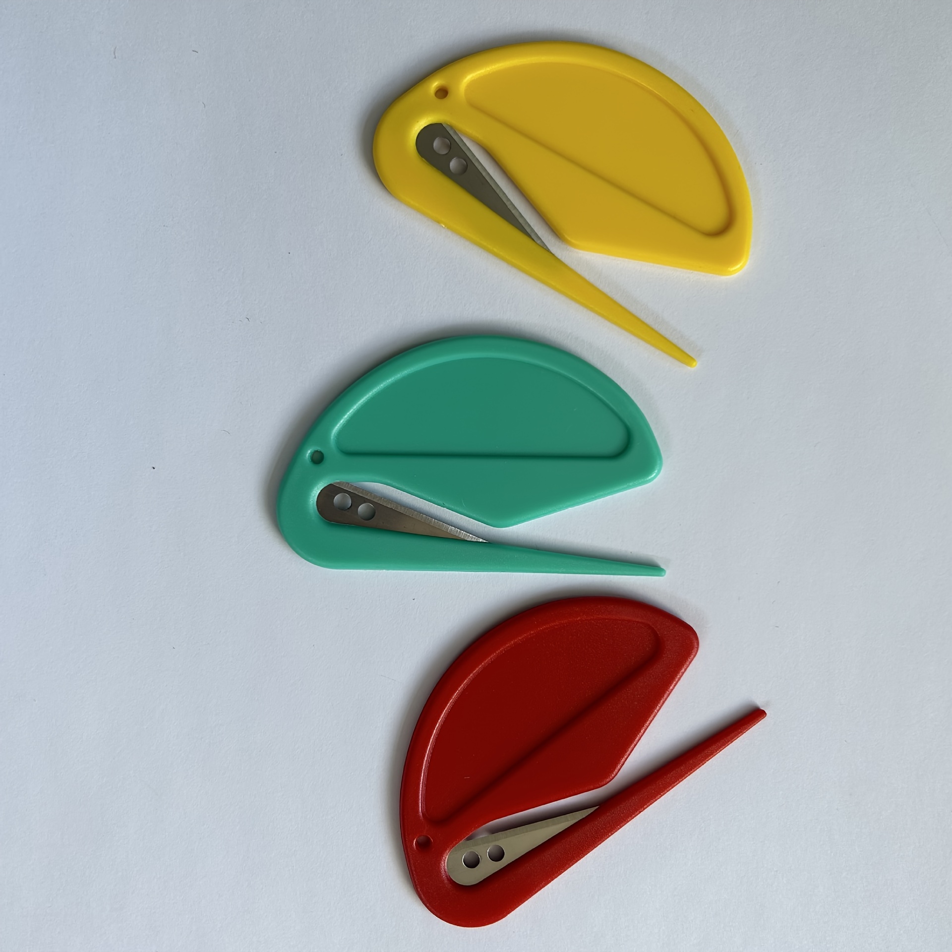 1pc Random Color Plastic Mini Letter Opener, Envelope Slitter, Paper  Cutter, Electric Wire & Rubber Band Knife
