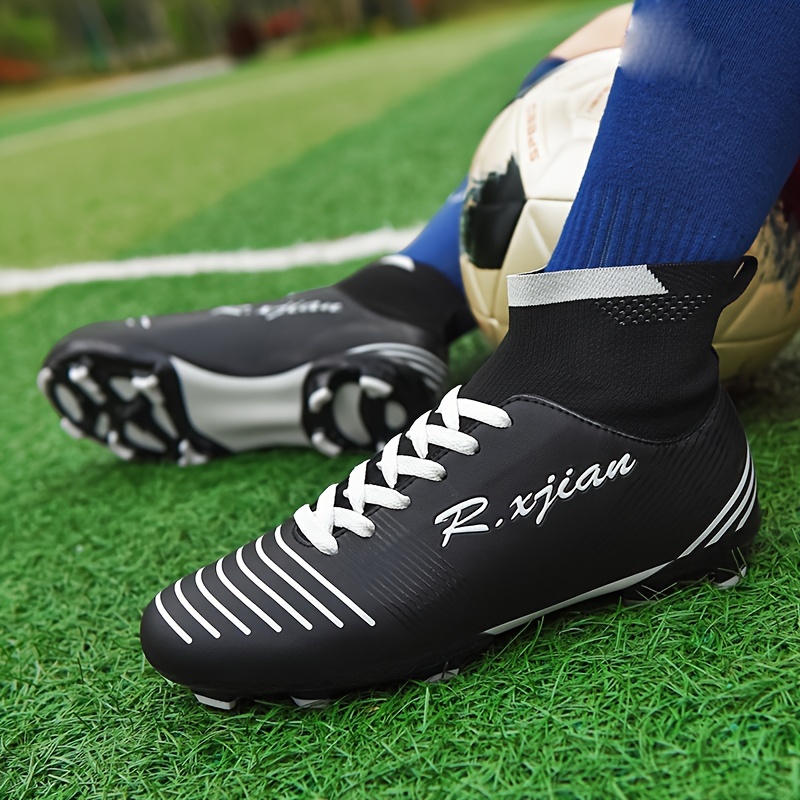 FFKL Chaussures De Football Garçons Pointes Crampons Professionnels  D'athlétisme Jeux De Plein Air Chaussures De Sport Respirantes Unisexe,A-43  : : Mode