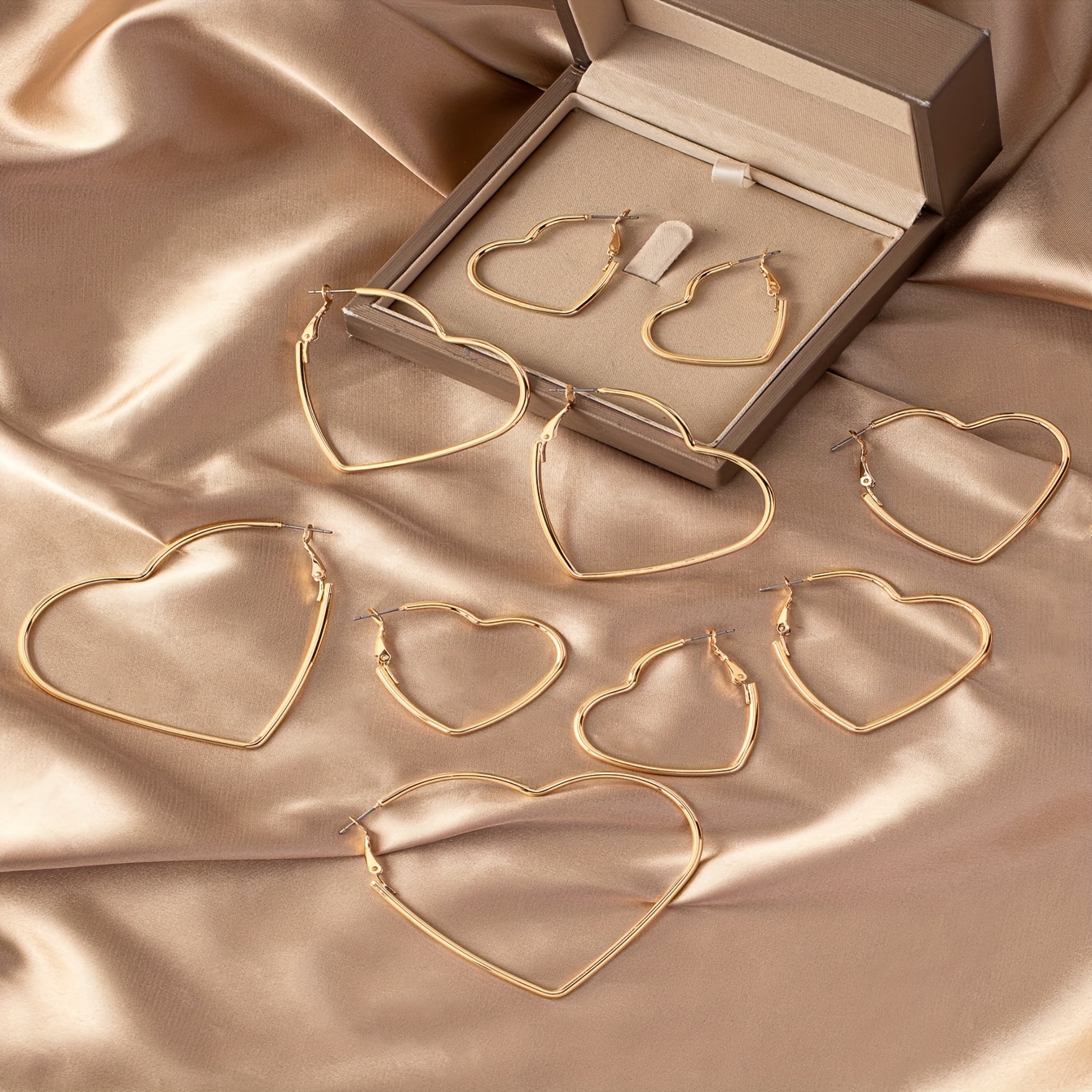 10pcs Glossy Heart Earrings for Dates & Parties