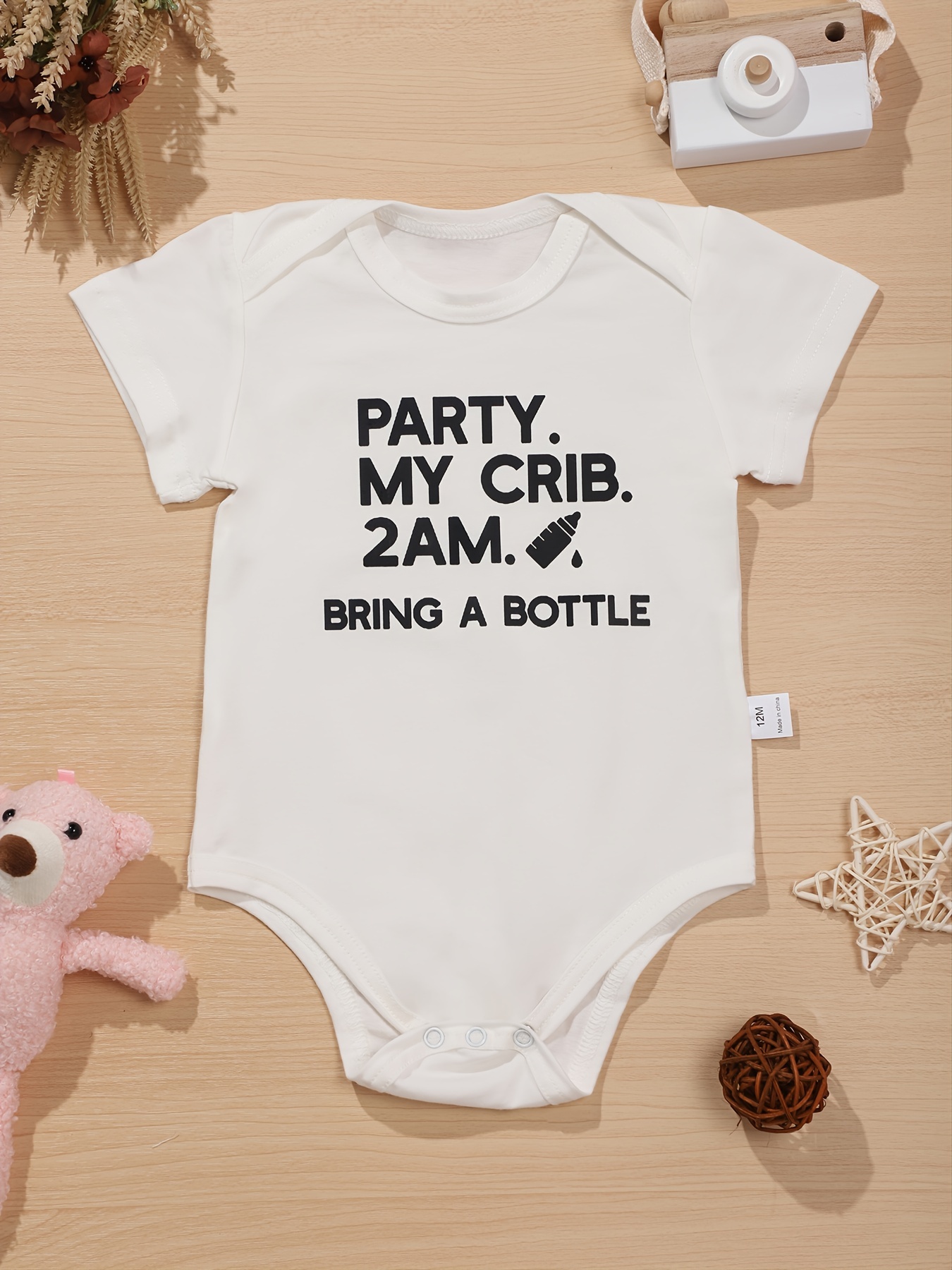 Babero de bebé personalizado con nombre bordado y sombrero de algodón a  juego, juego de recuerdos para baby shower.