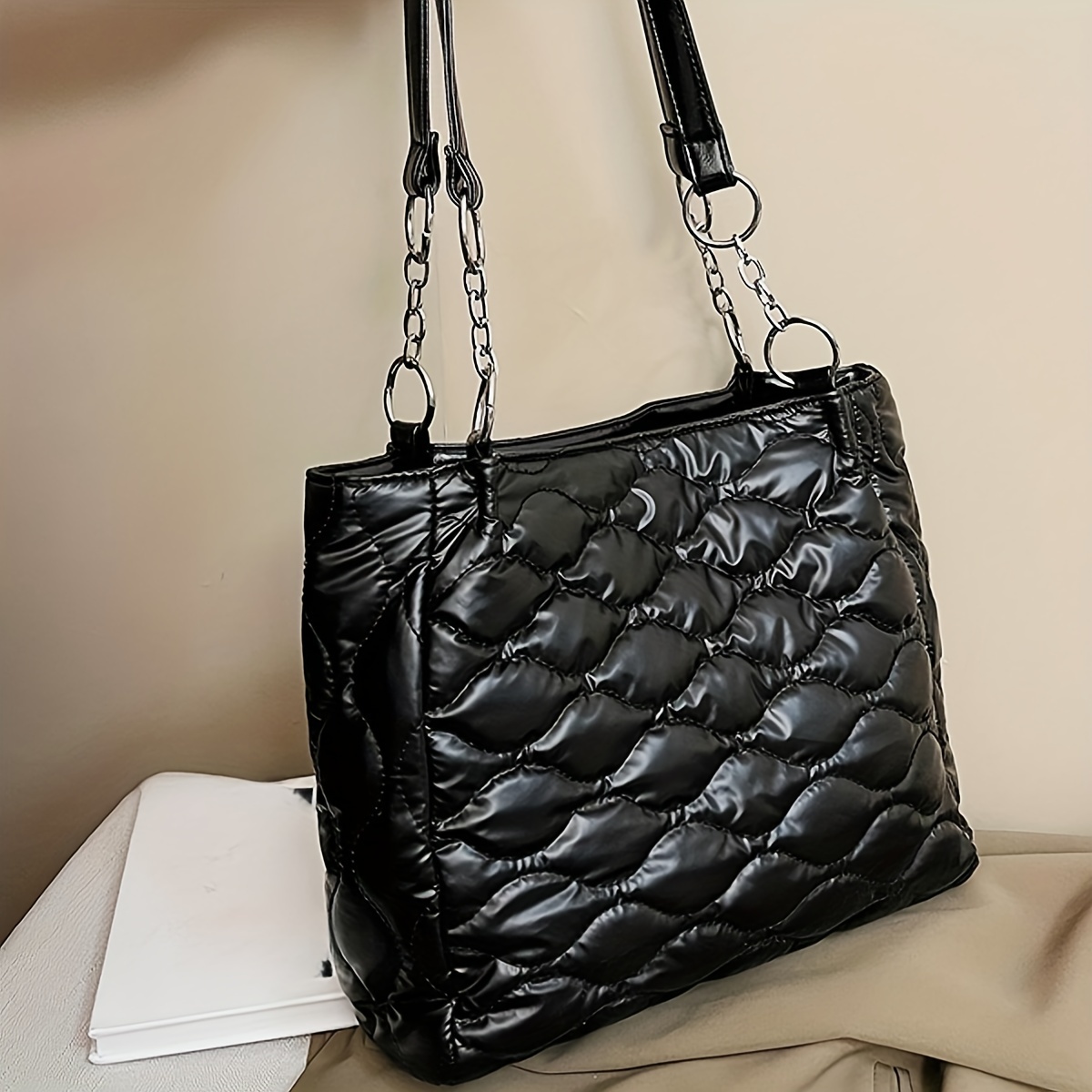 Quilted Shoulder Tote Bag Black Large Capacity Chain Strap