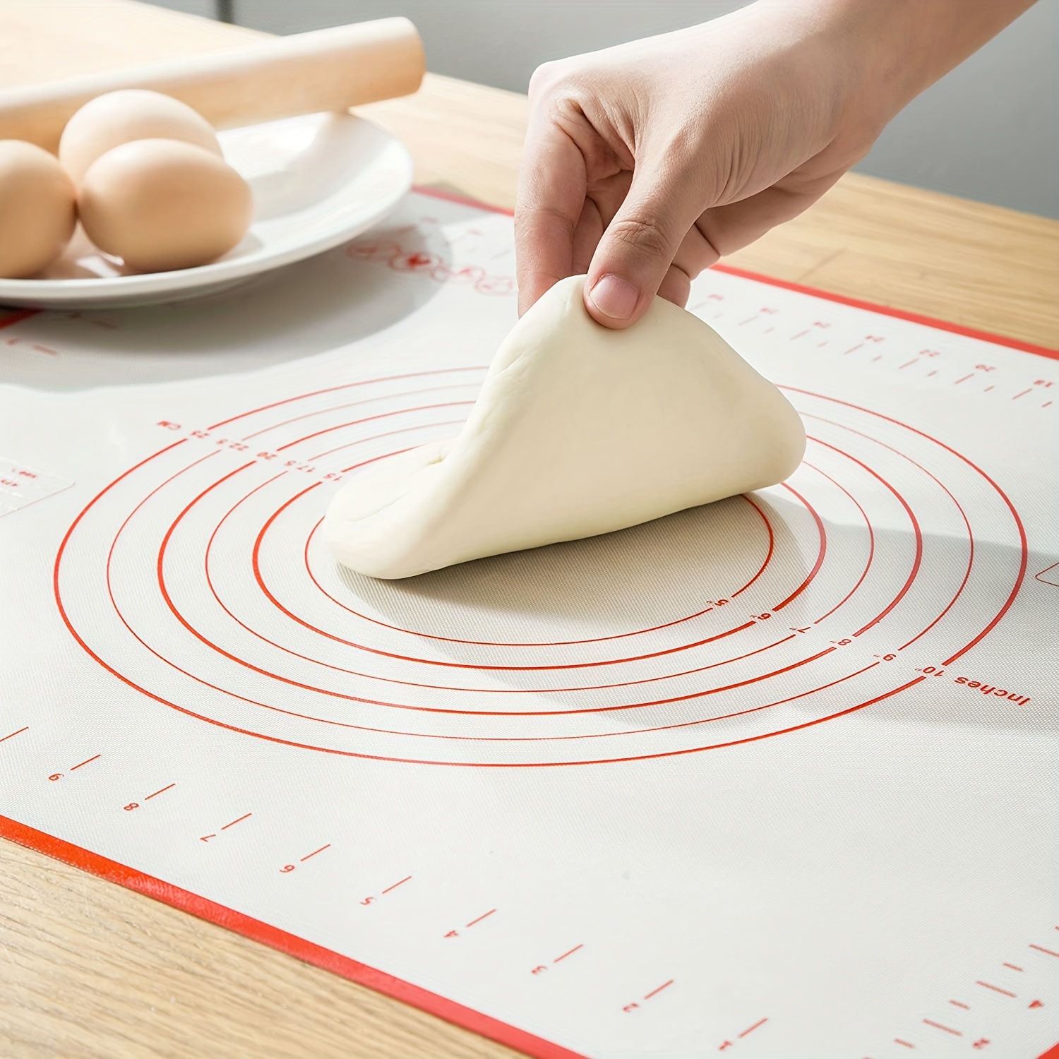 Super Kitchen Large Silicone Baking Mat 16x24 inch Pastry Mat for Rolling Dough Board with Measurements, Size: 16 x 24, Red