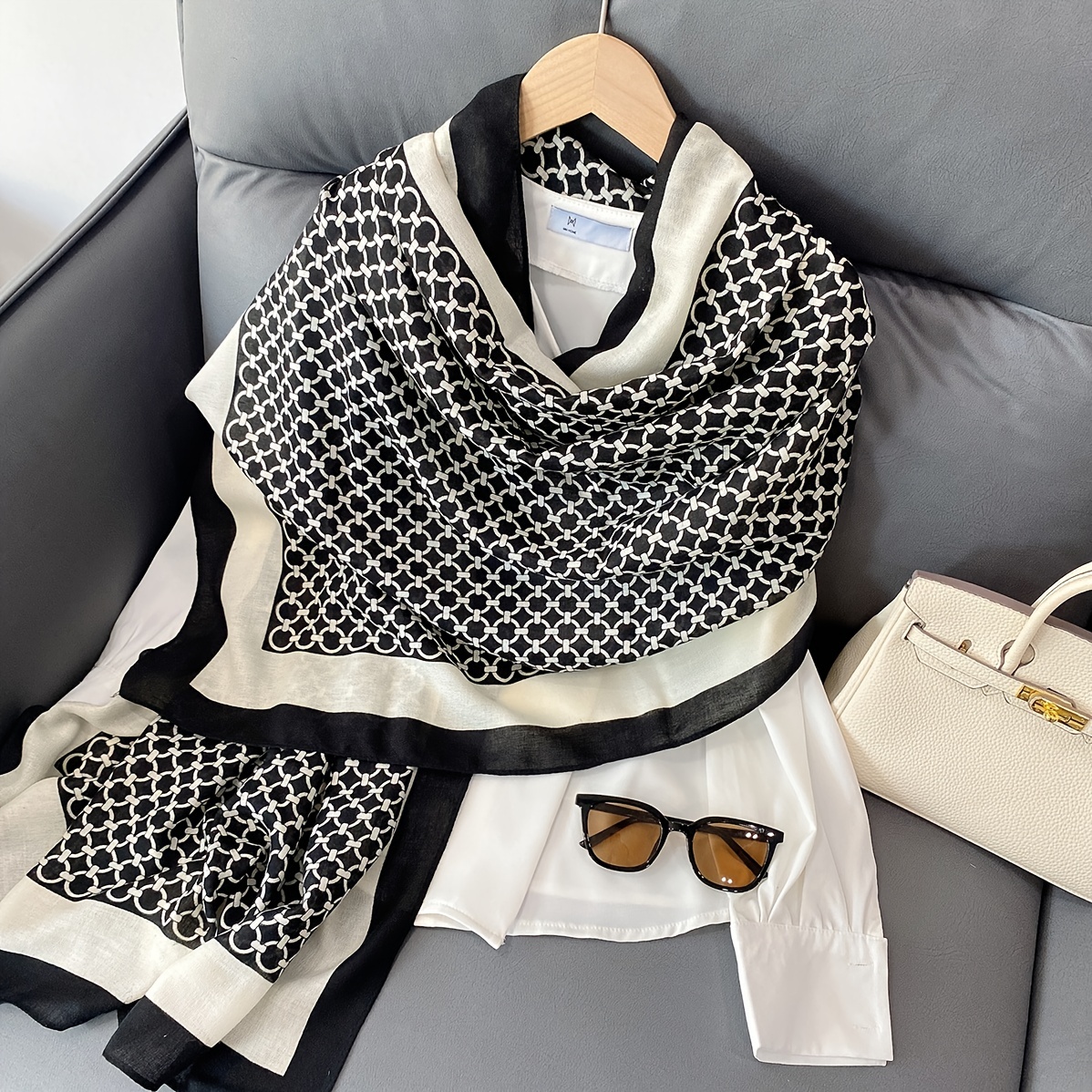 Lv black and white checkered scarf  Checkered scarf, Clothes design, Black  and white