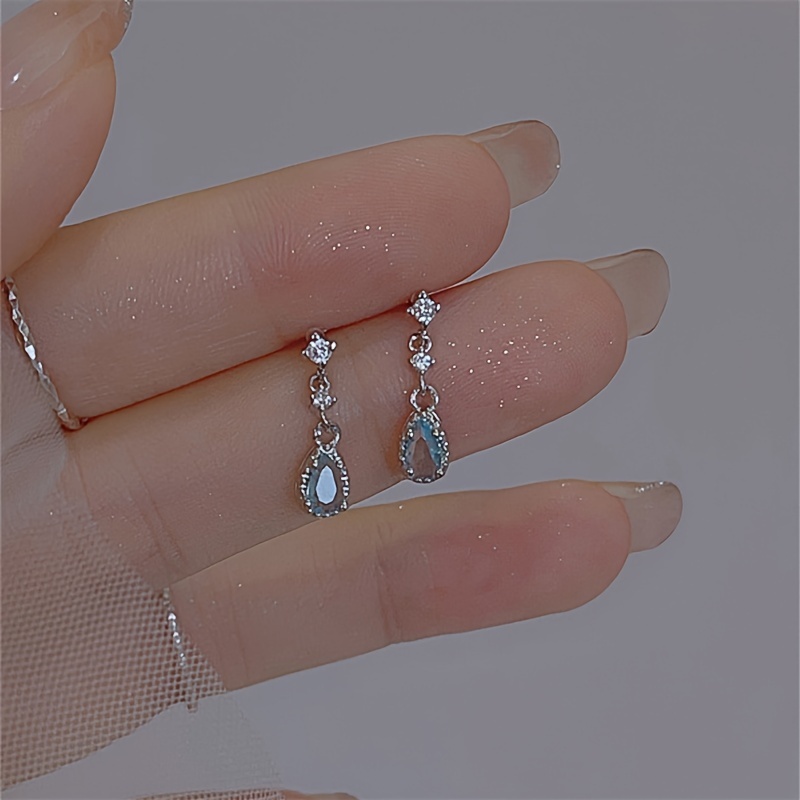 E-shop Ein Paar Micro-Inlay-Cubic-Zirkonia-Ohrringe für Damen mit High-End-Design, blaue Wasserfall-Ohrringe, kleine Ohrringe zum Muttertag,