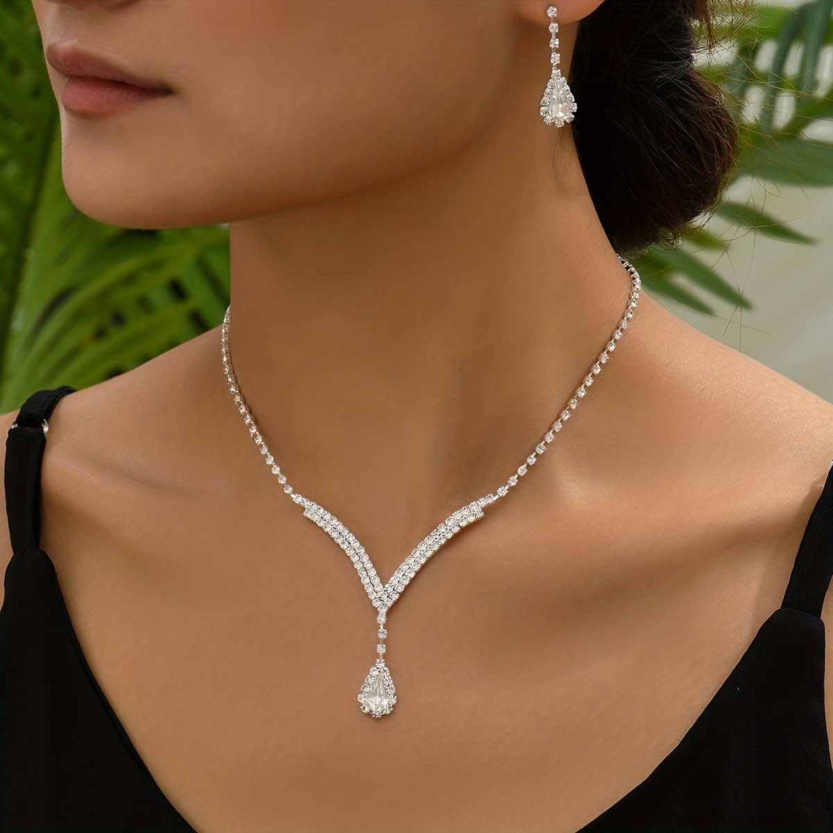 Necklaces and Pendants - Jewelry Luxury Collection