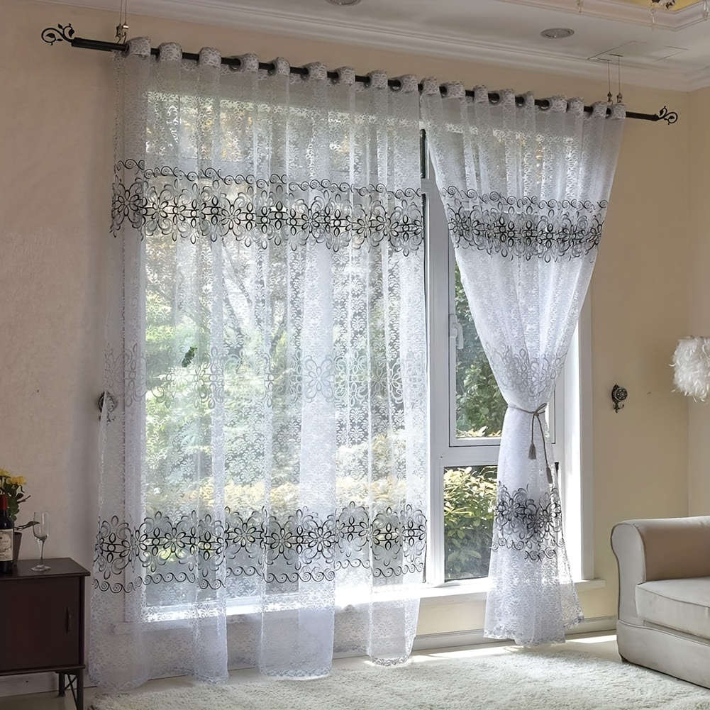 Eurofirany Tende Oscuranti Moderne Con Occhielli – Motivo Geometrico Oro E Argento, 135 X 250 Cm, 100% Poliestere