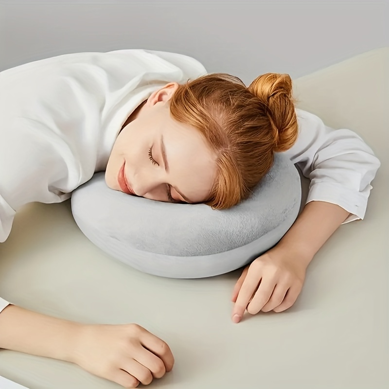Neck Brace For Sleeping: How to Use It for Maximum Comfort