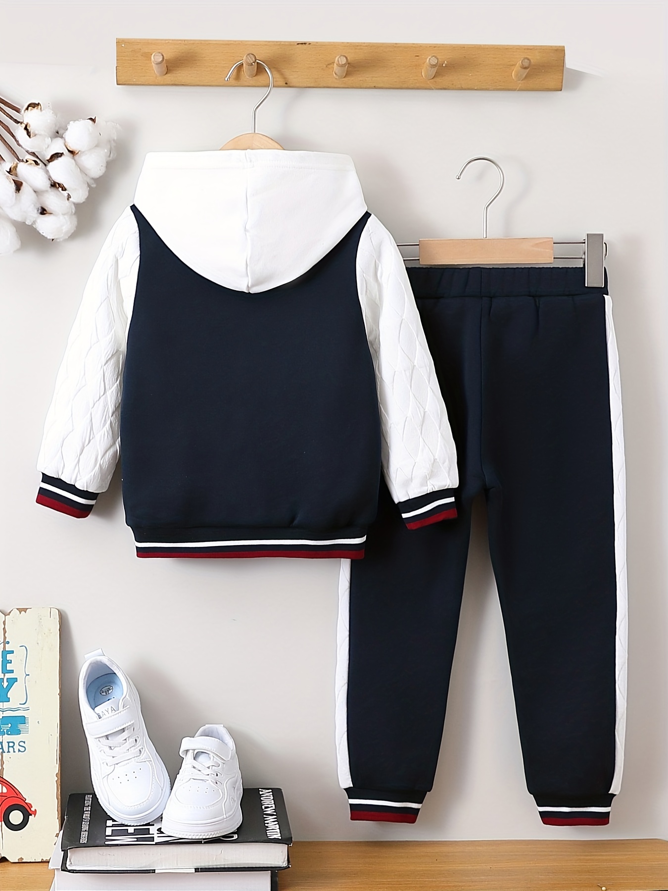 Temu 2pcs Boy's Varsity Jacket Outfit, Zipper Bomber Jacket & Sweatpants Set, Letter Patched Long Sleeve Coat, Kid's Clothes for Spring Fall, Christmas