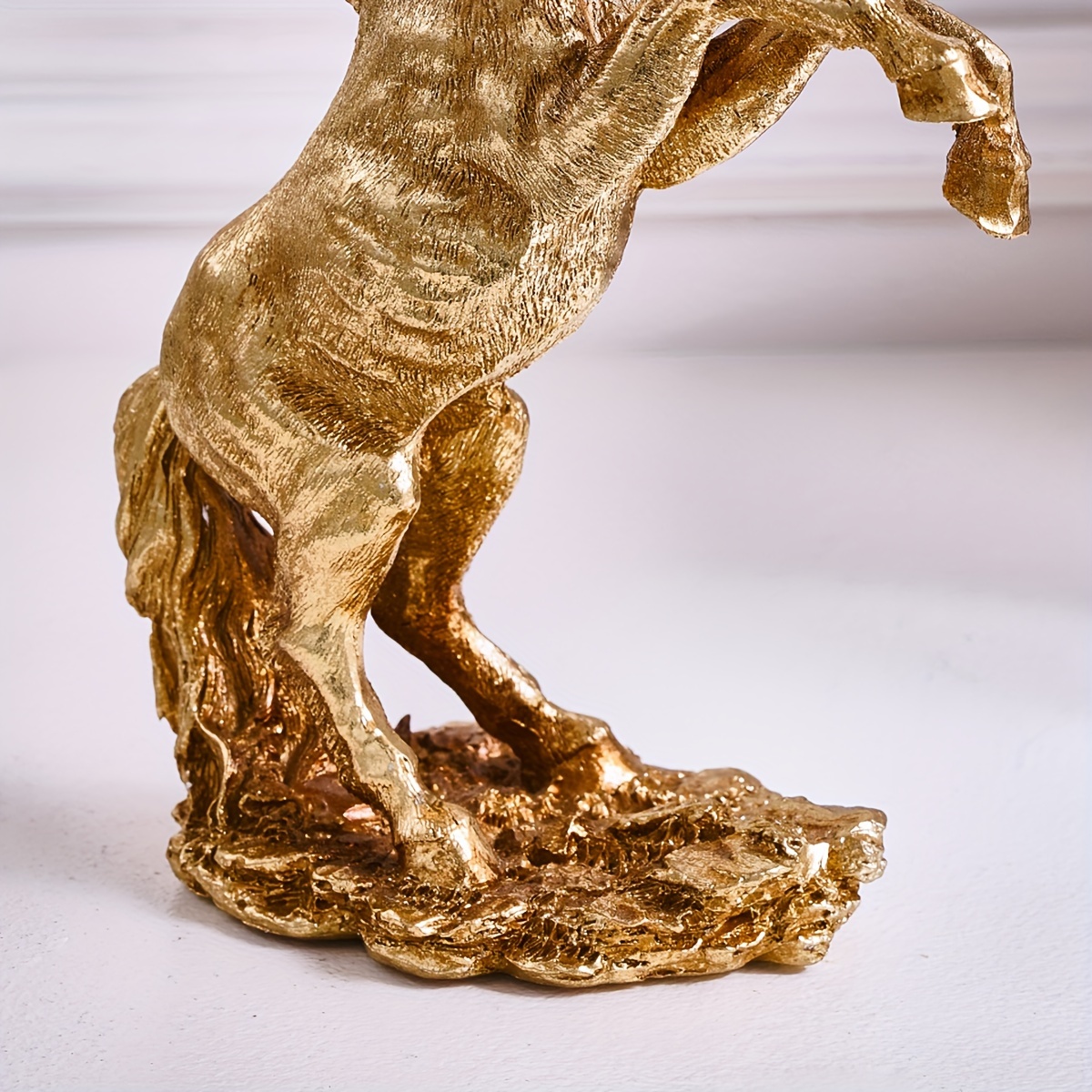 1pc leaping horse desktop decoration resin material retro style gold foil leaping horse crafts decoration entrance study office hotel table decoration gold horse decoration