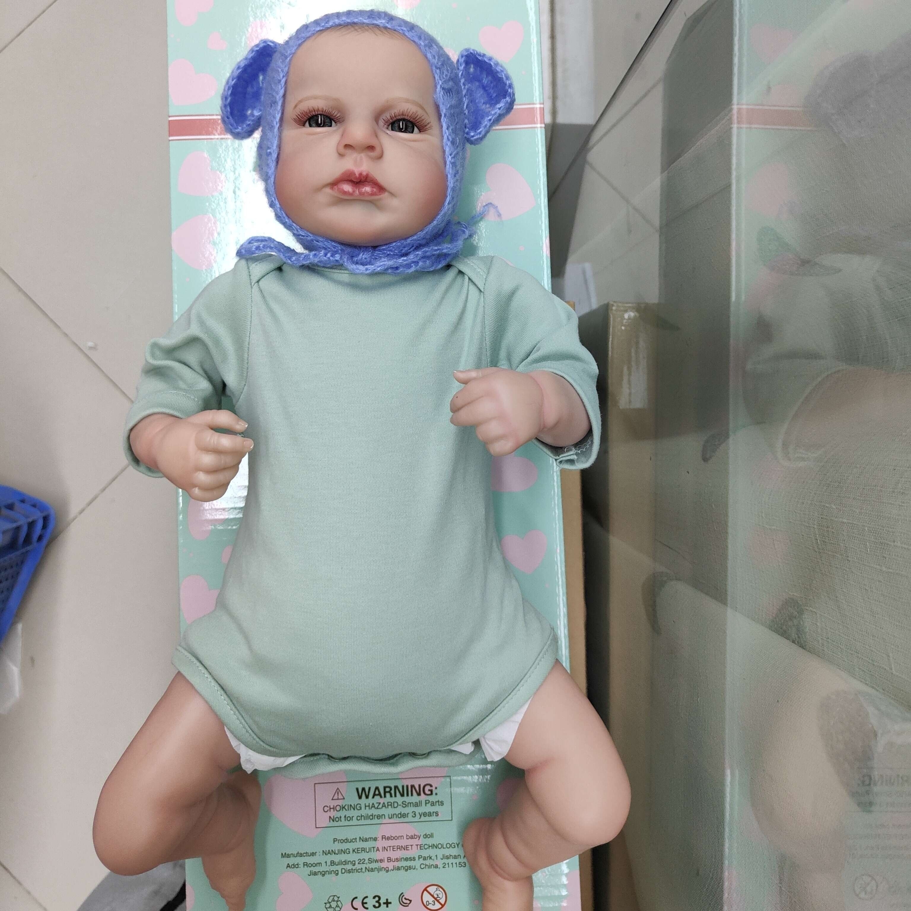 Reborn Baby Dolls 22 Inch Lifelike Realistic Girl Doll - China