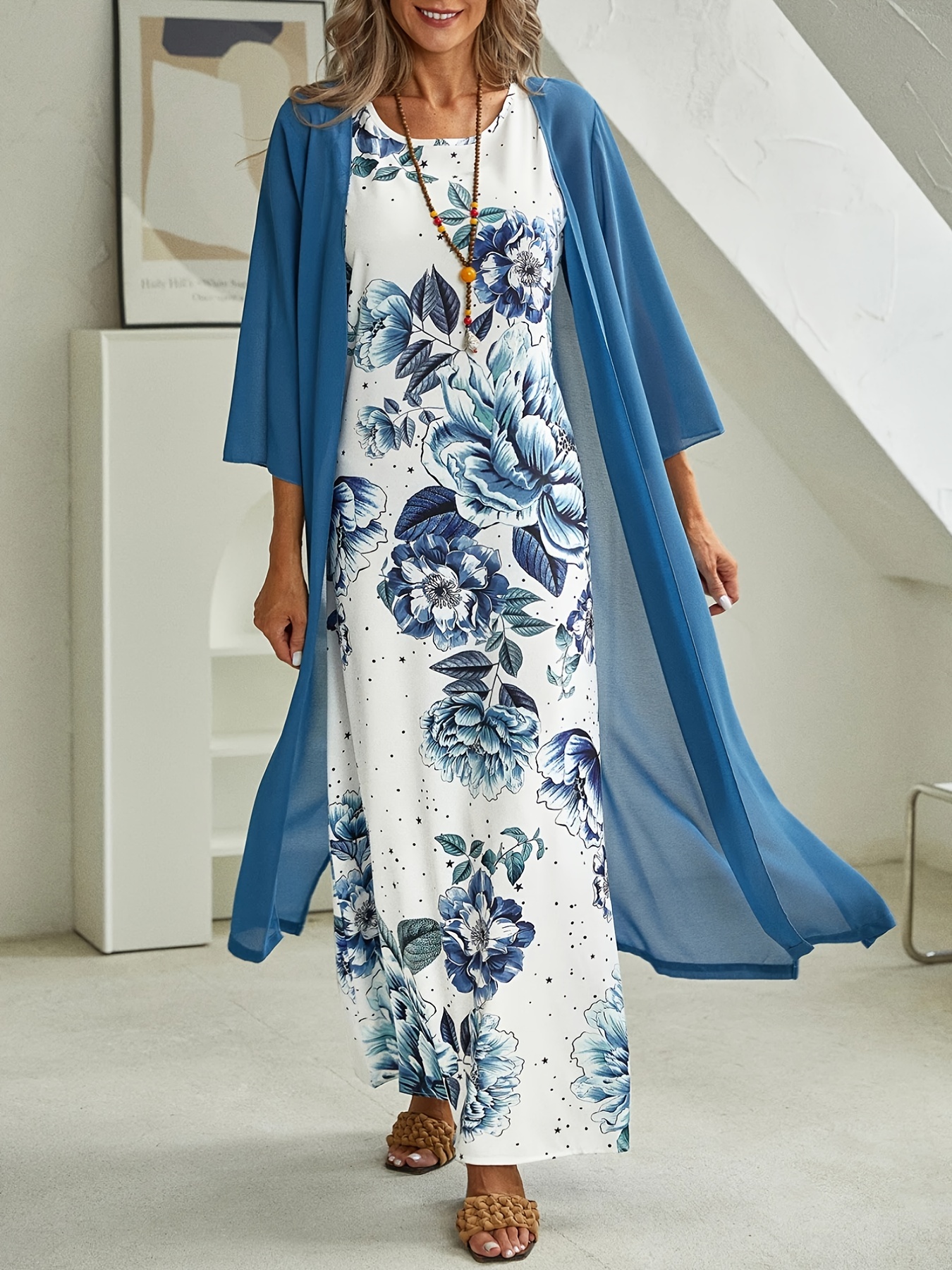 Vestido largo con estampado floral Conjunto de dos piezas de kimono con parte delantera abierta azul, elegante atuendo junto a la playa, ropa de mujer