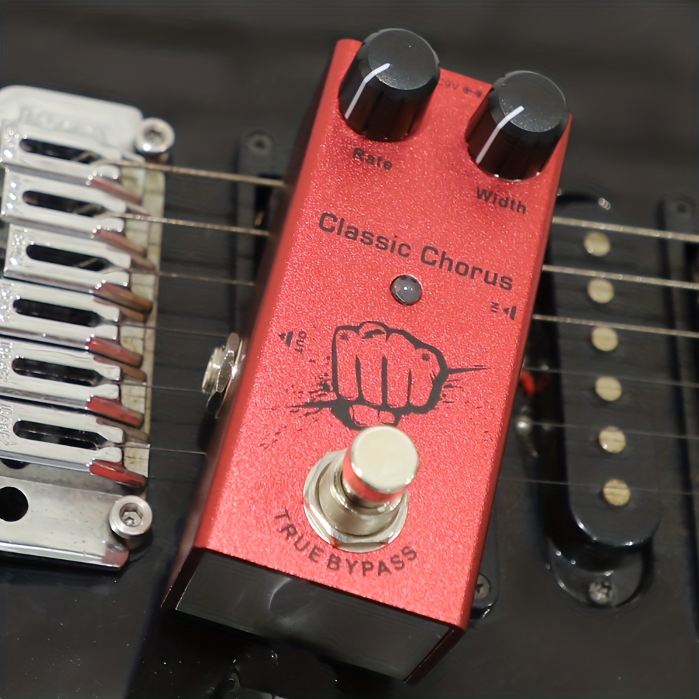 Pédale d'effets de guitare électrique Mini Size CLASSIC CHORUS True Bypass  Dist Rate Width Avec alimentation DC 9V Rouge