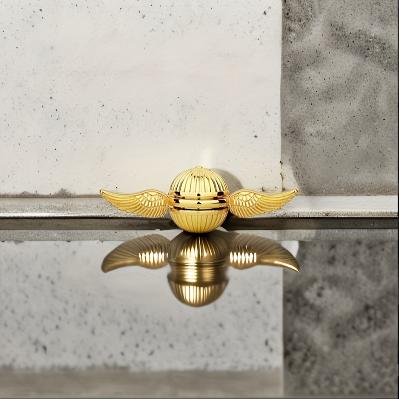 Harry Potter Relief Magnet Golden Snitch