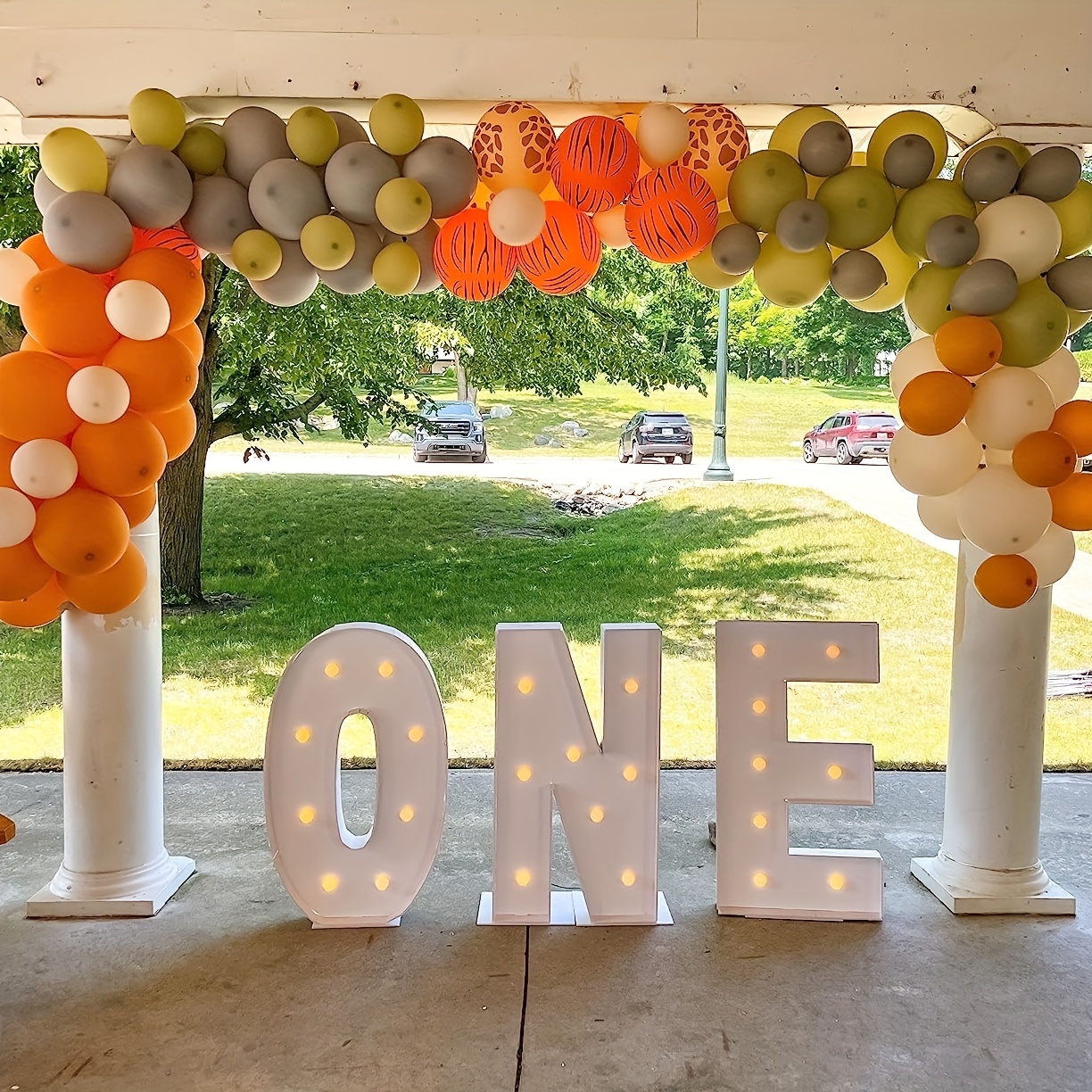Large Cardboard Letters, Clean Wall Letters Waterproof Widely Applicable  for Wedding : : Home