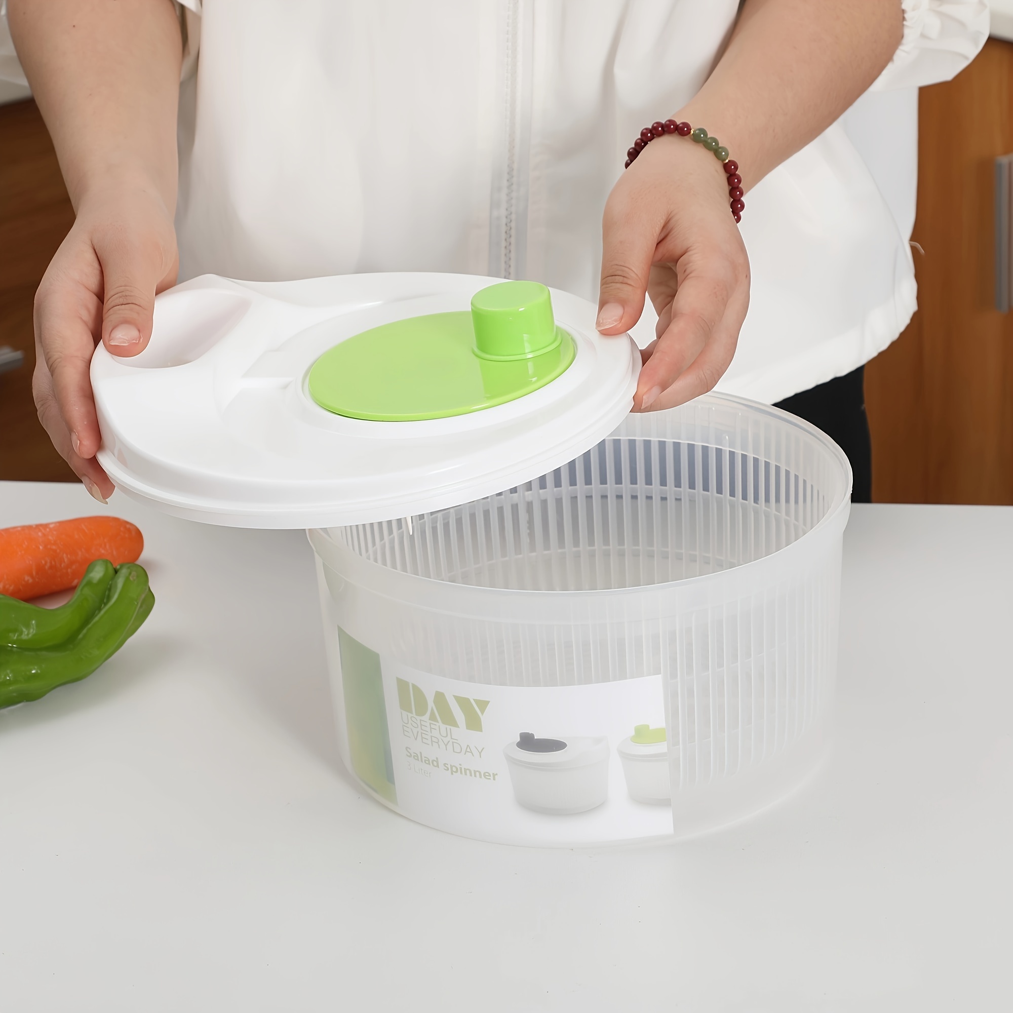 Centrifugadora de ensalada de acero con cesta de colador, deshidratador  manual de frutas, secador giratorio, cesta de deshidratación, centrífuga de  lechuga de 3,5 litros, secadora de frutas y verduras : : Hogar