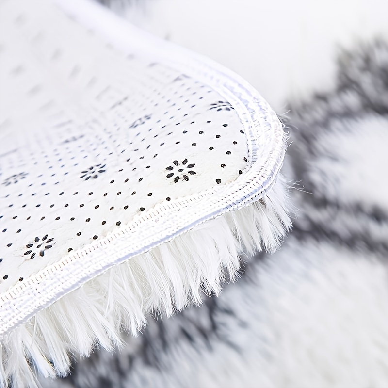 Soft Geometric Patterned Plush Rug for Bedroom 23.6x42.7in