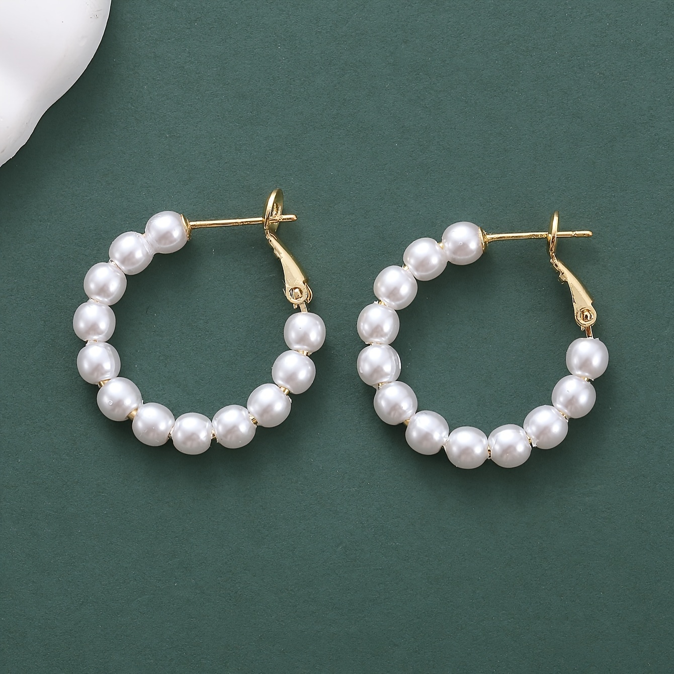 

Delicate Plated Hoop Earrings With Imitation Pearl Design Vintage Elegant Style For Women Party Earrings