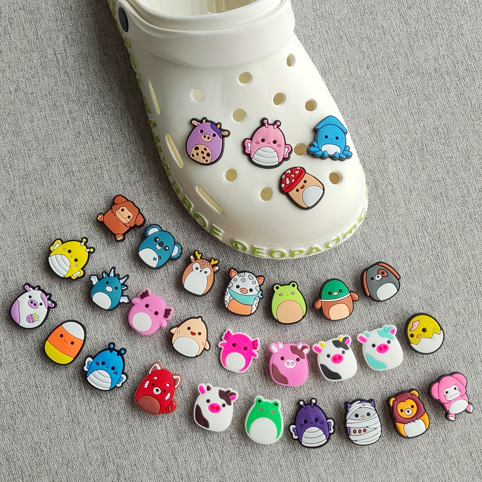 50/100/200/400pcs Cartoon Random Shoe Charms For Clogs Bubble Slides  Sandals, PVC Shoe Decorations Accessories For  Christmas/Thanksgiving/Halloween/Birthday Gift Party Favors