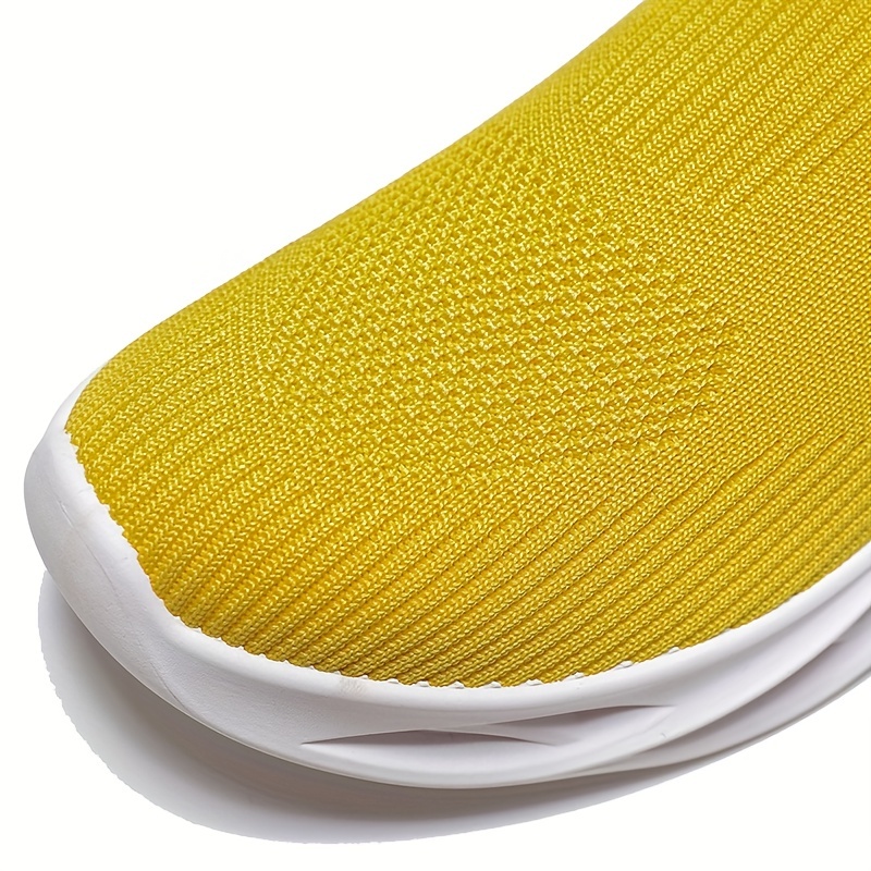 Zapatillas de deporte para hombre de moda en color amarillo