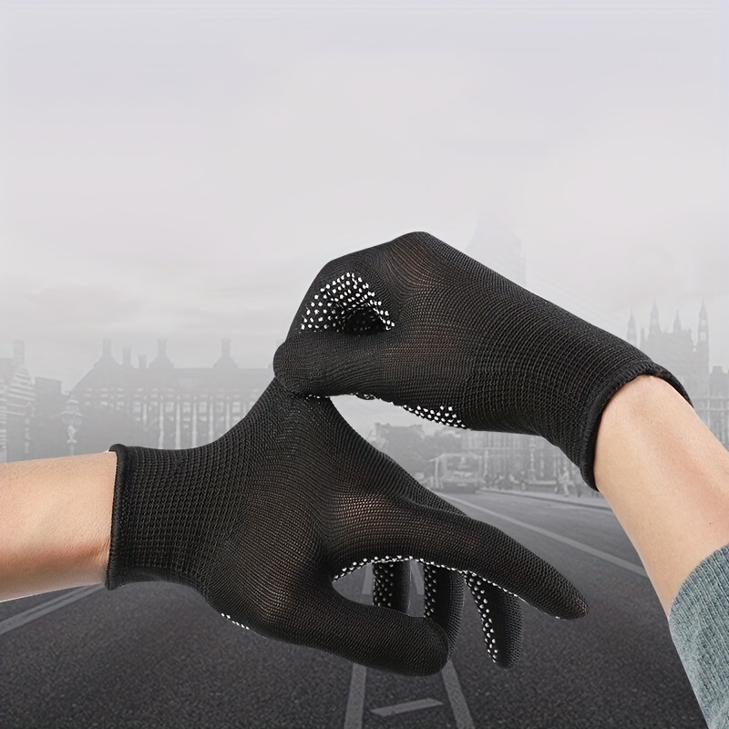 Anti Slip Cycling Gloves for Men & Women - Stay Comfortable & Protected