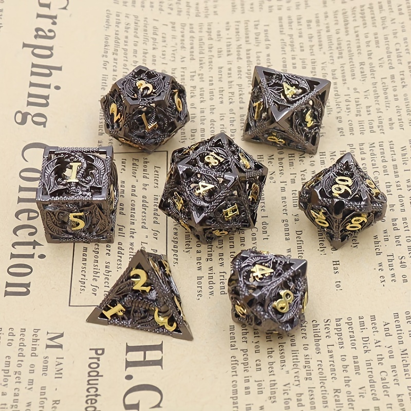 7pcs Creative Dragon Pattern Metal Dice Set Perfect For Dungeons