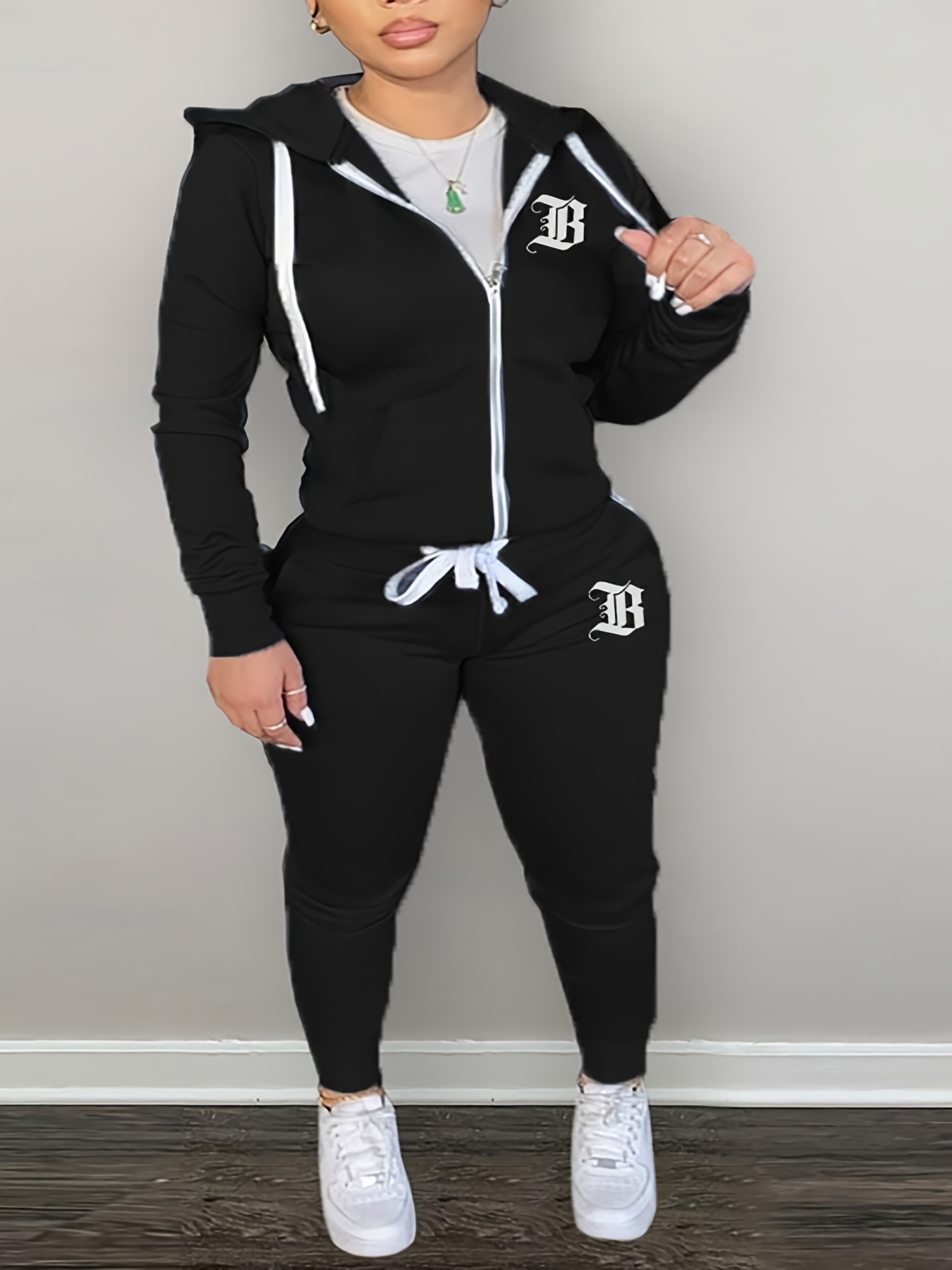 Summer Womens Short Jogging Suit Set Short Sleeve Jacket And Shorts, Plus  Size 2XL, Casual Black And White Sportswear For Running And Joggers 4939  From Sell_clothing, $18.7