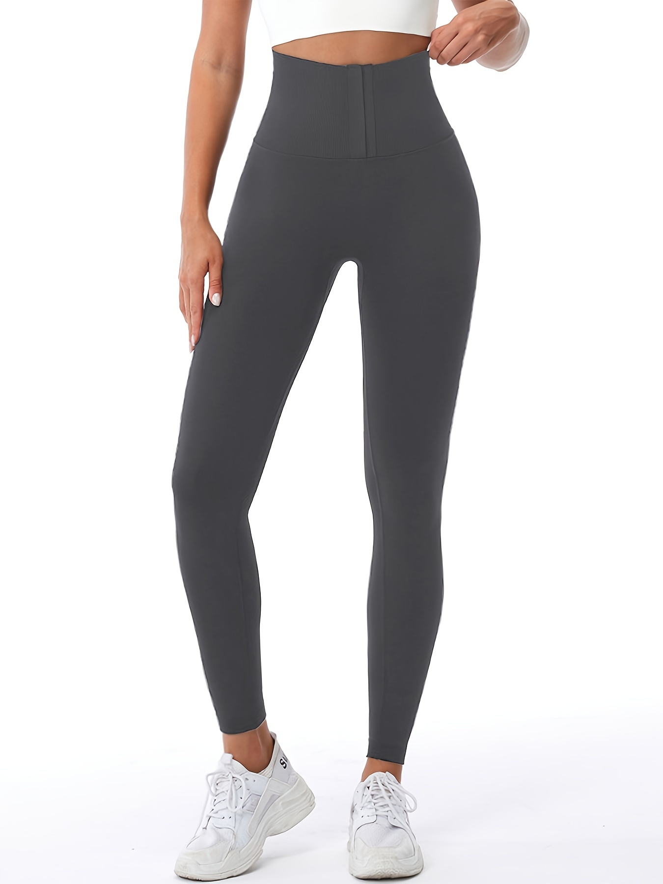 Fitness Apparel  Grey leggings outfit, Outfits with leggings, Outfits
