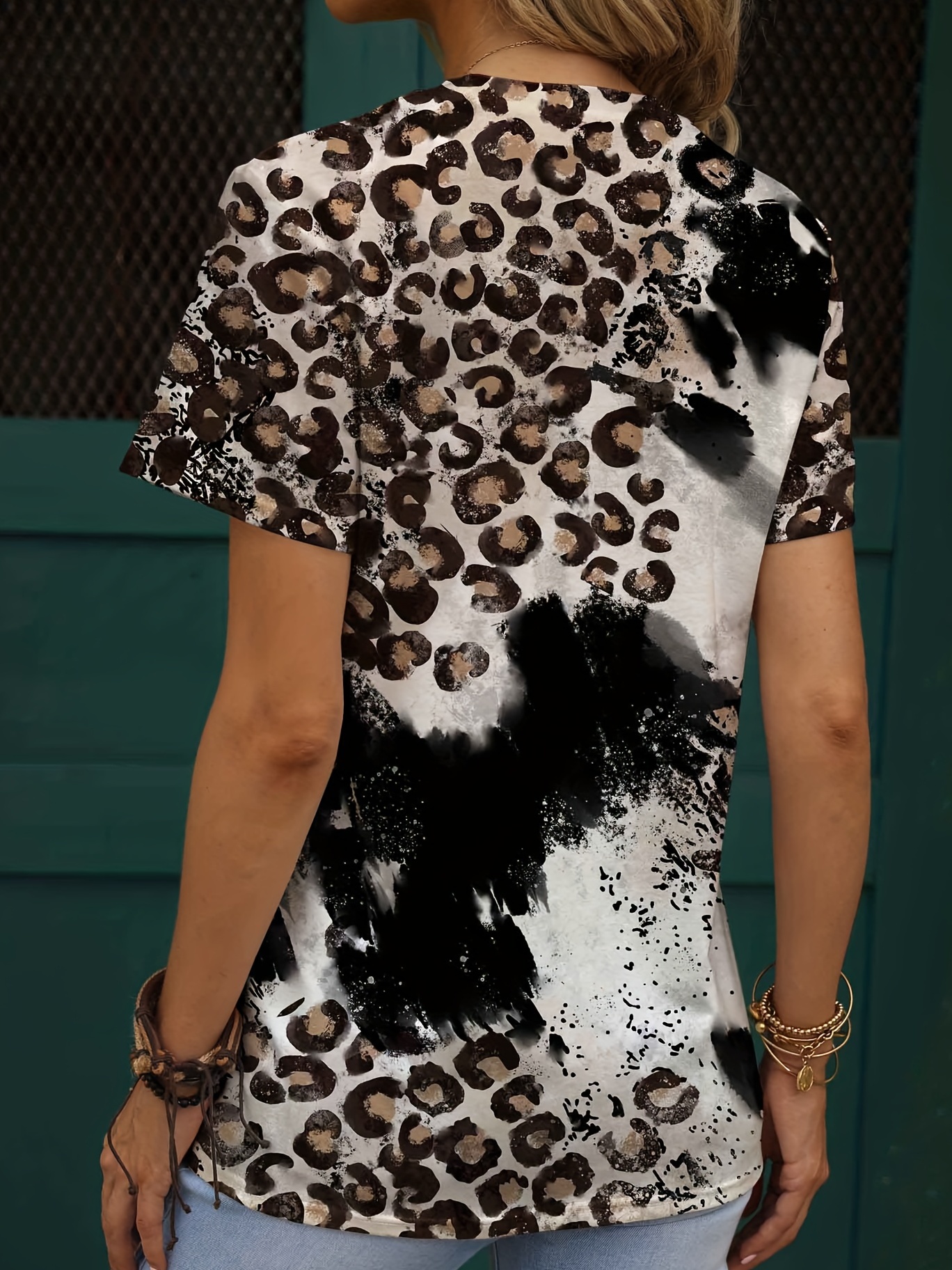 Women's leopard print t-shirt