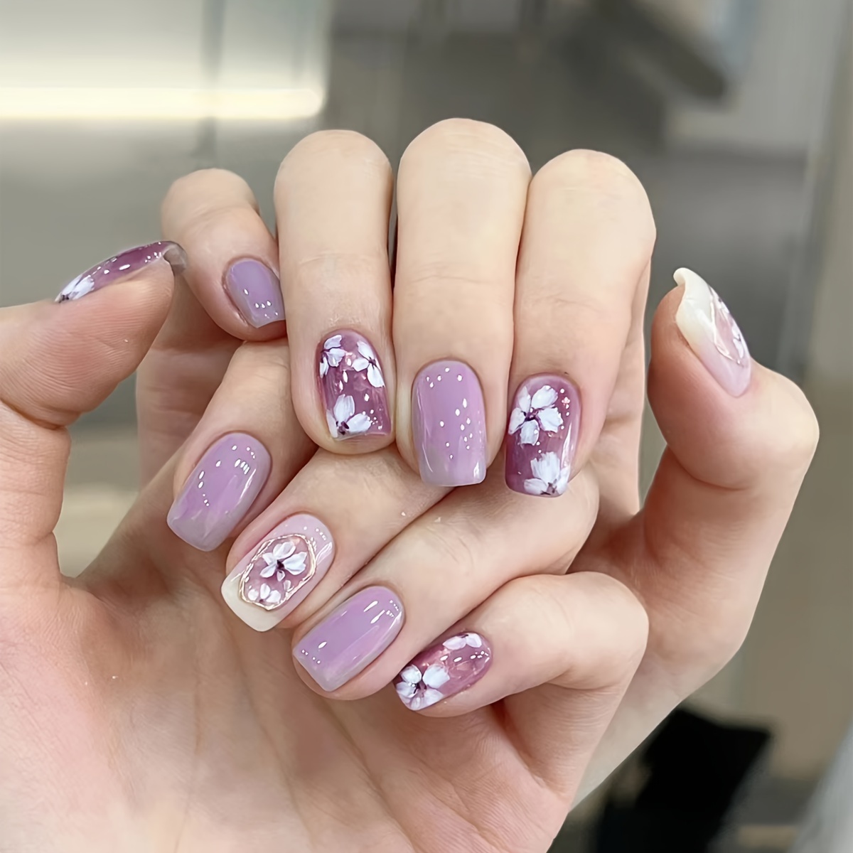 

24pcs Romantic Purple Gradient Press On Nails, Fake Nails With Flower And Golden Line Design, Short Square Shape Smudged False Nails For Women Girls