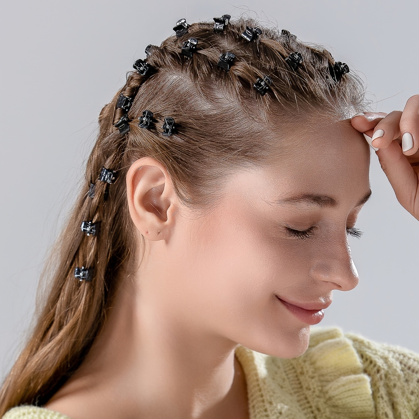 50 Stylish Claw Clip Hairstyles You Will Love