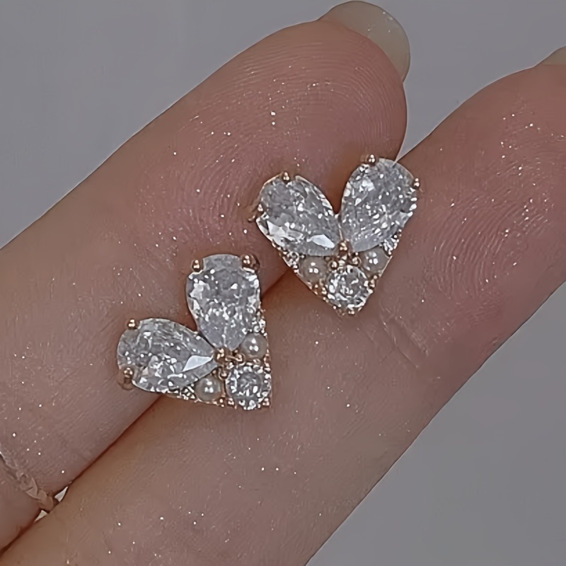 

Delicate Heart Design Stud Earrings Copper Jewelry Embellished With Zircon Elegant Luxury Style For Women Dating Earrings