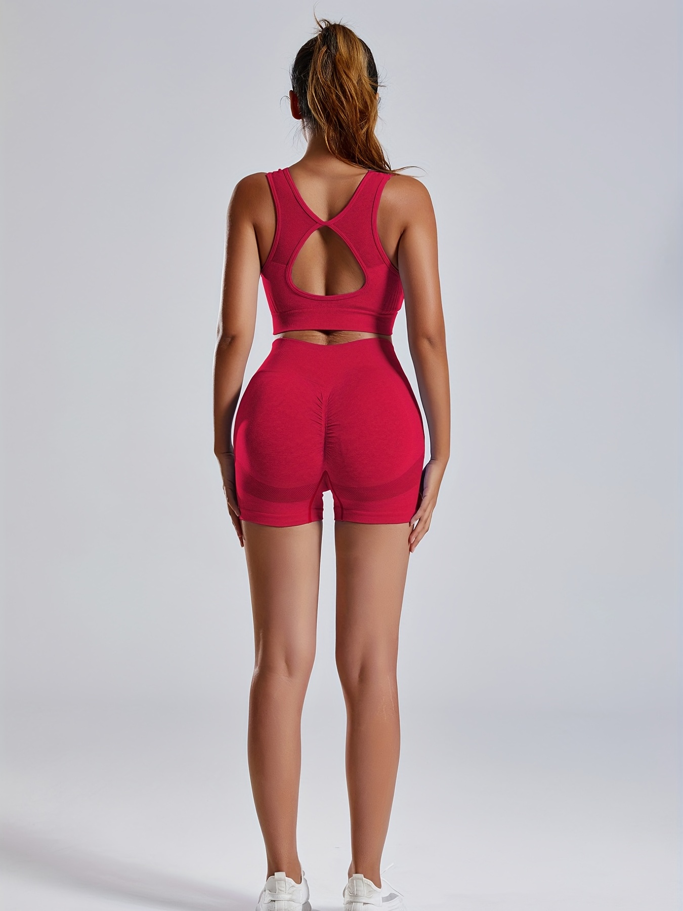 Conjunto de ropa deportiva para mujer Conjunto de pantalones cortos con top  de yoga Camiseta deportiva de manga corta, rosa roja, L Eigraketly  AP002243-07