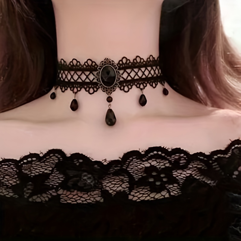 Gothic Lace Choker - Black