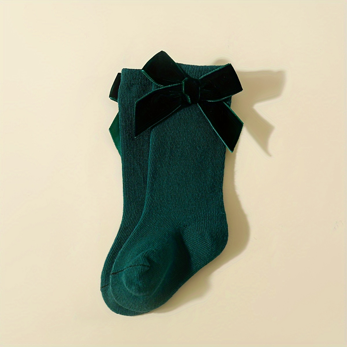 1 Pair Of Baby Girls' Solid Color Mid-tube Socks