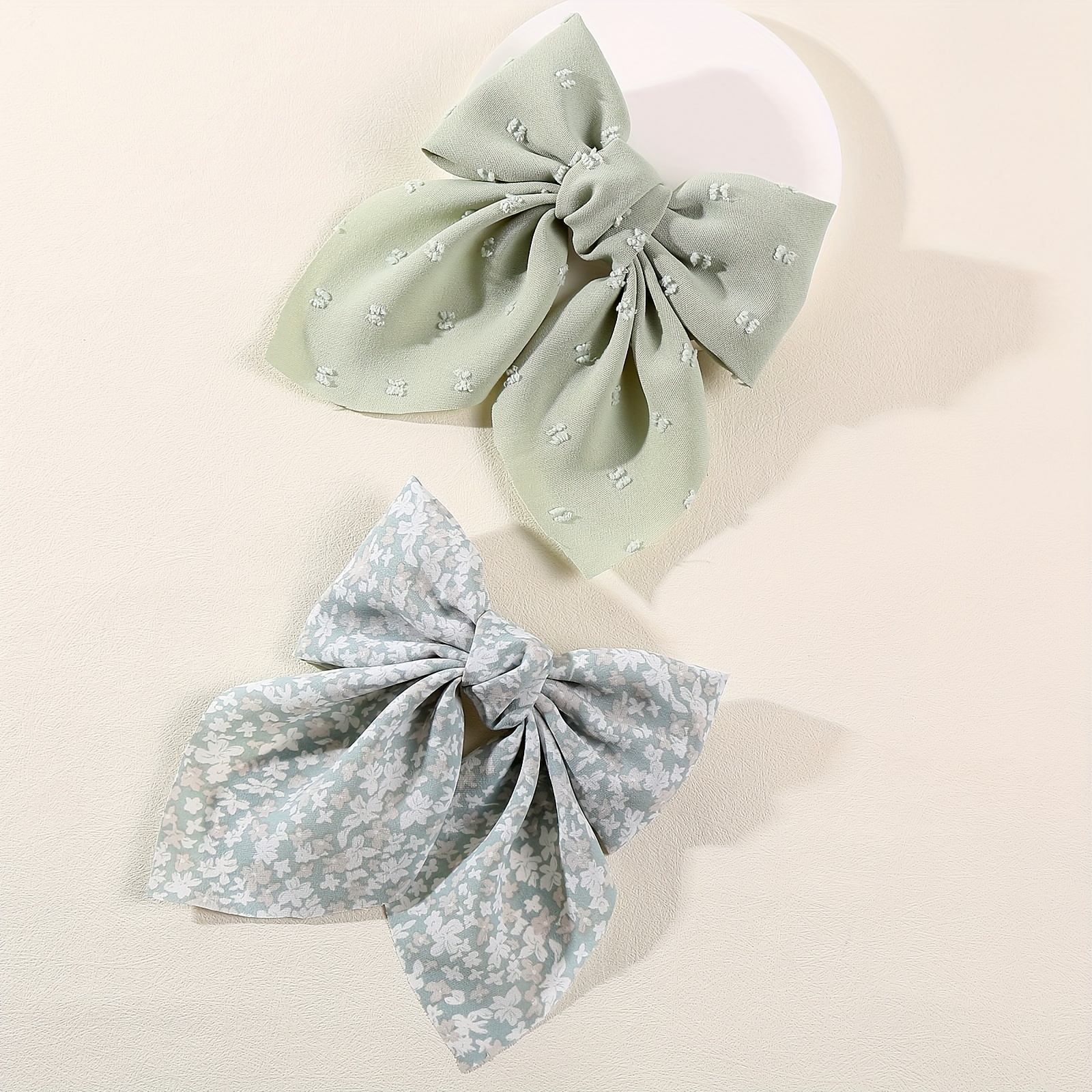 White 5.5 Inch Grosgrain Hair Bow Clip For Woman And Girls