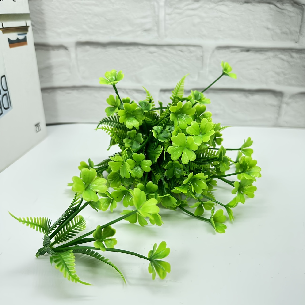 

30pcs Artificial Plants, Small Fake Plants, Fake Clover Plants, Green Plastic Flowers, Suitable For St. Patrick's Decoration