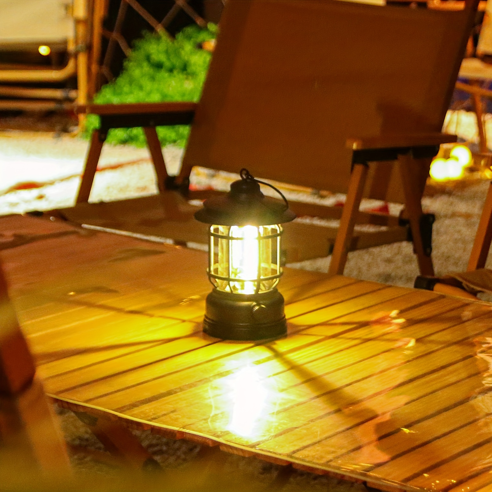 NAHT Wiederaufladbare LED Vintage Camping Licht, 3 Lichtmodi stufenloses  Dimmen, IPX4 Wasserdicht, 1800mAh Zeltlicht 250 Lumen Umgebungslicht, kann  für Hinterhof, Garten, Camping Zelt verwendet werden : : Sport &  Freizeit