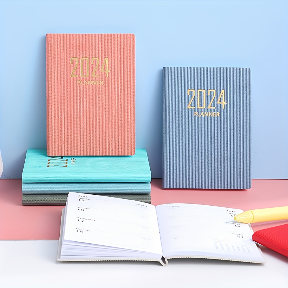 Bloc-notes de poche Portable A7 Mini Journal 2023 365 jours, planificateur  Agenda quotidien hebdomadaire, papeterie fournitures scolaires et de bureau