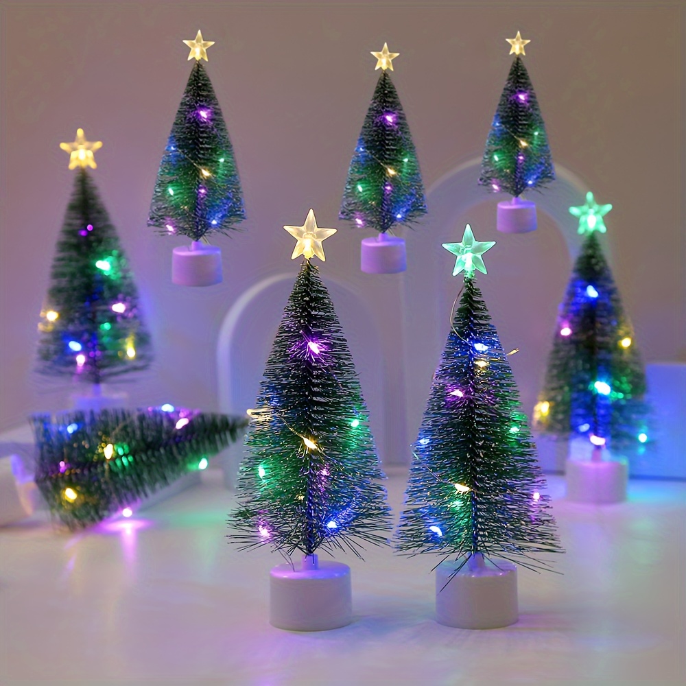 Mini árvore de Natal, pequena árvore de Natal artificial DIY, decorações de  árvore de Natal de mesa com luzes LED, estrela de copa de árvore, pinhas