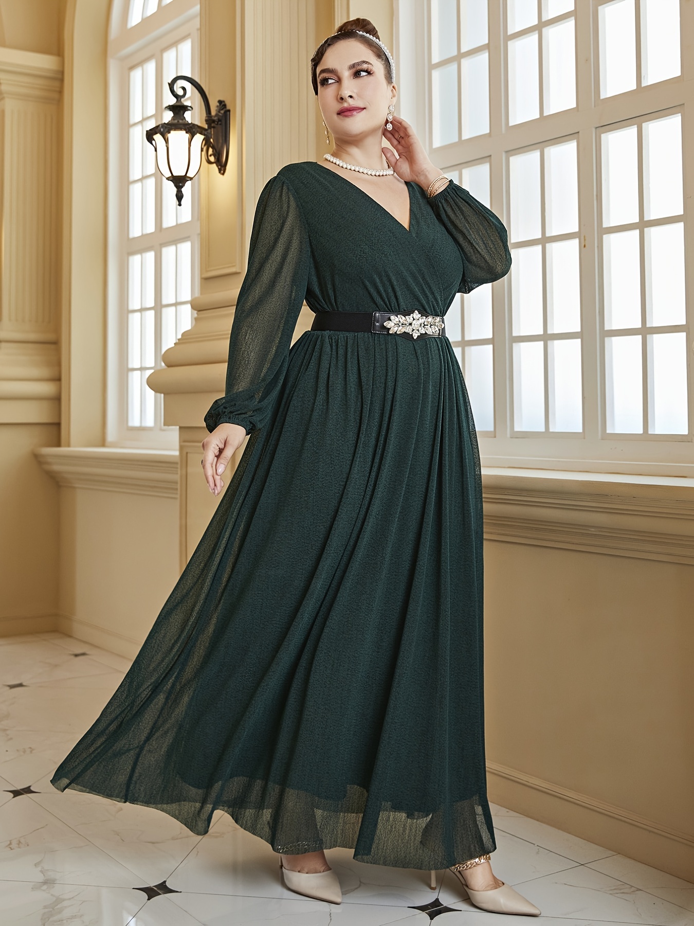 Plus Size Elegant Chiffon V-Neckline Long Sleeve Formal Evening Dress