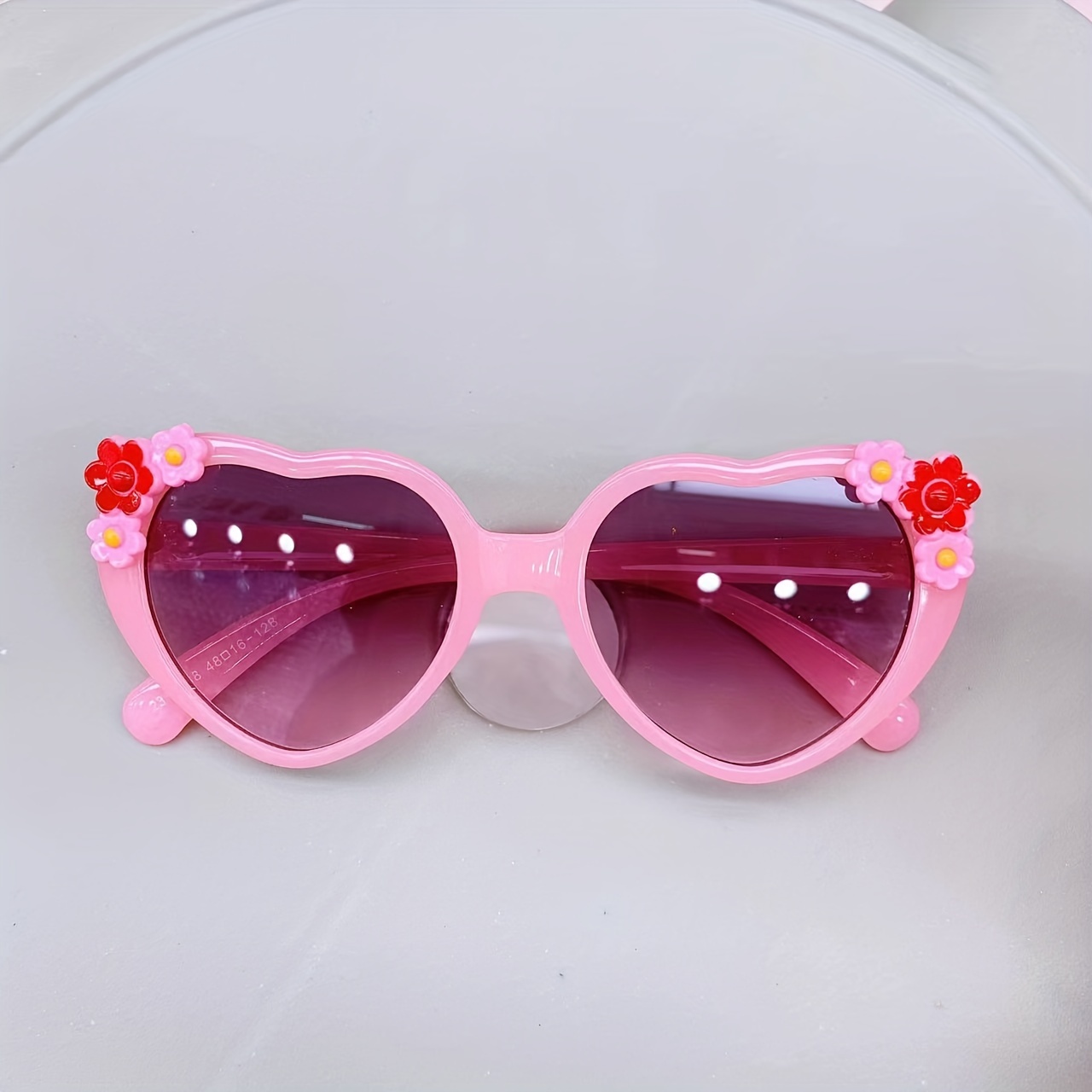 Teens Cute Love Heart Shape Frame Sunglasses, Flower Decors Frame Casual  Sunglasses, Boys Girls Holiday Party Outdoor Decors - Temu Finland