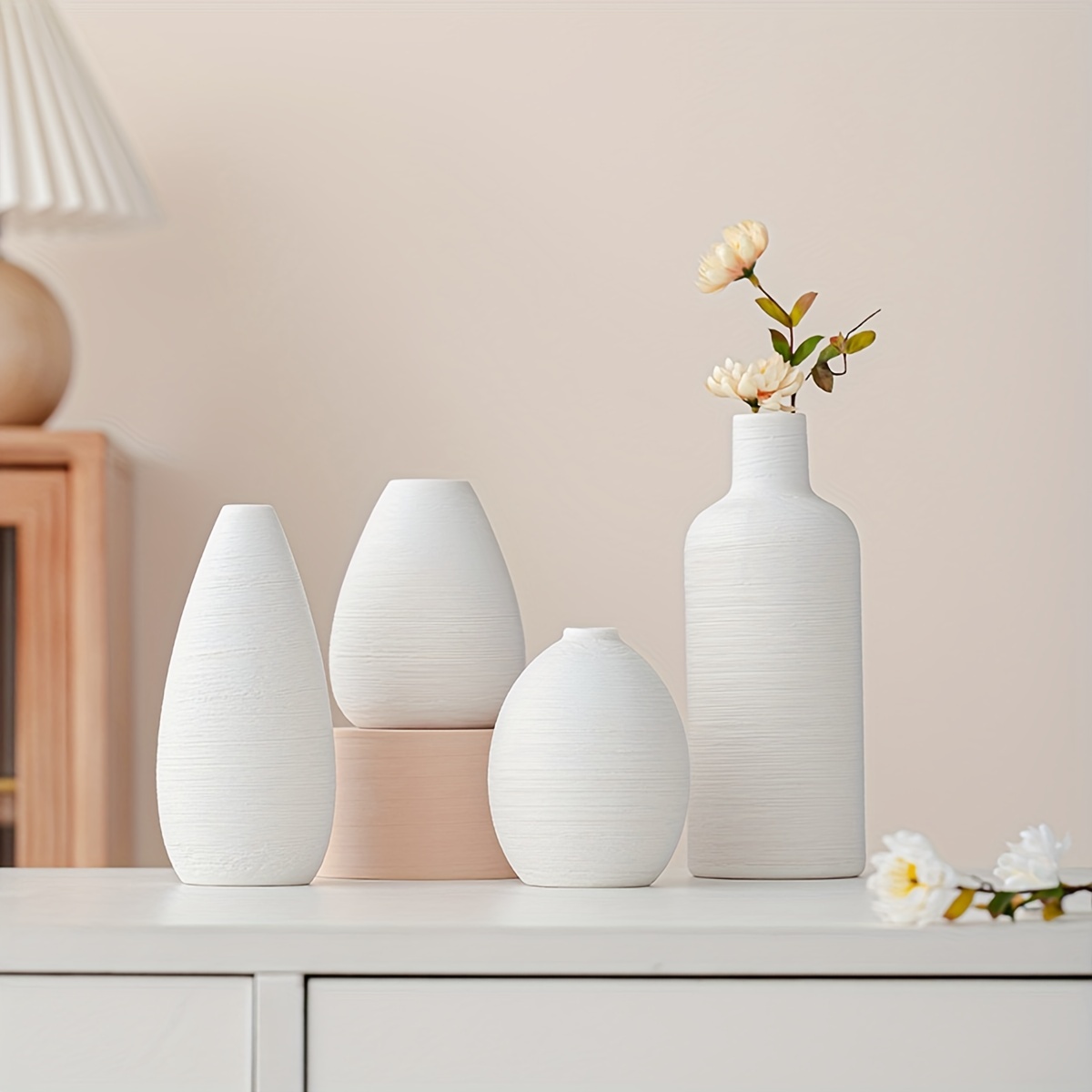  Small Ceramic Flower Vases Set of 4, Bud Vase, Decorative  Modern Floral Vase : Home & Kitchen