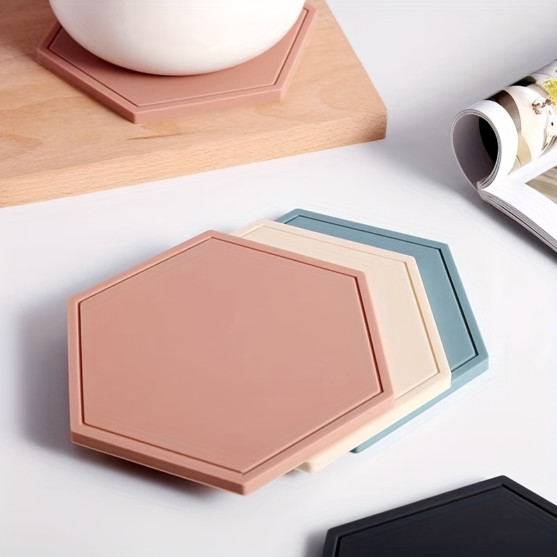 2pcs Heat Resistant Pot Mats Hexagonal Design