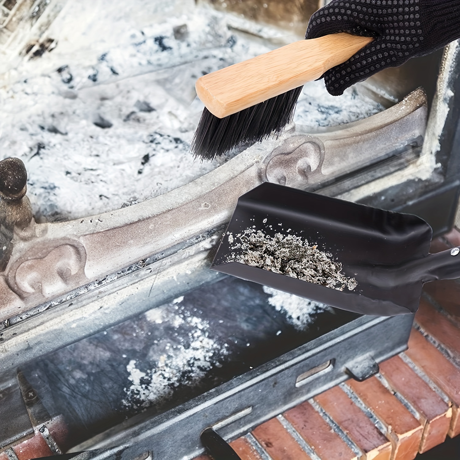 Ensemble de brosses et pelle à cendres pour cheminée