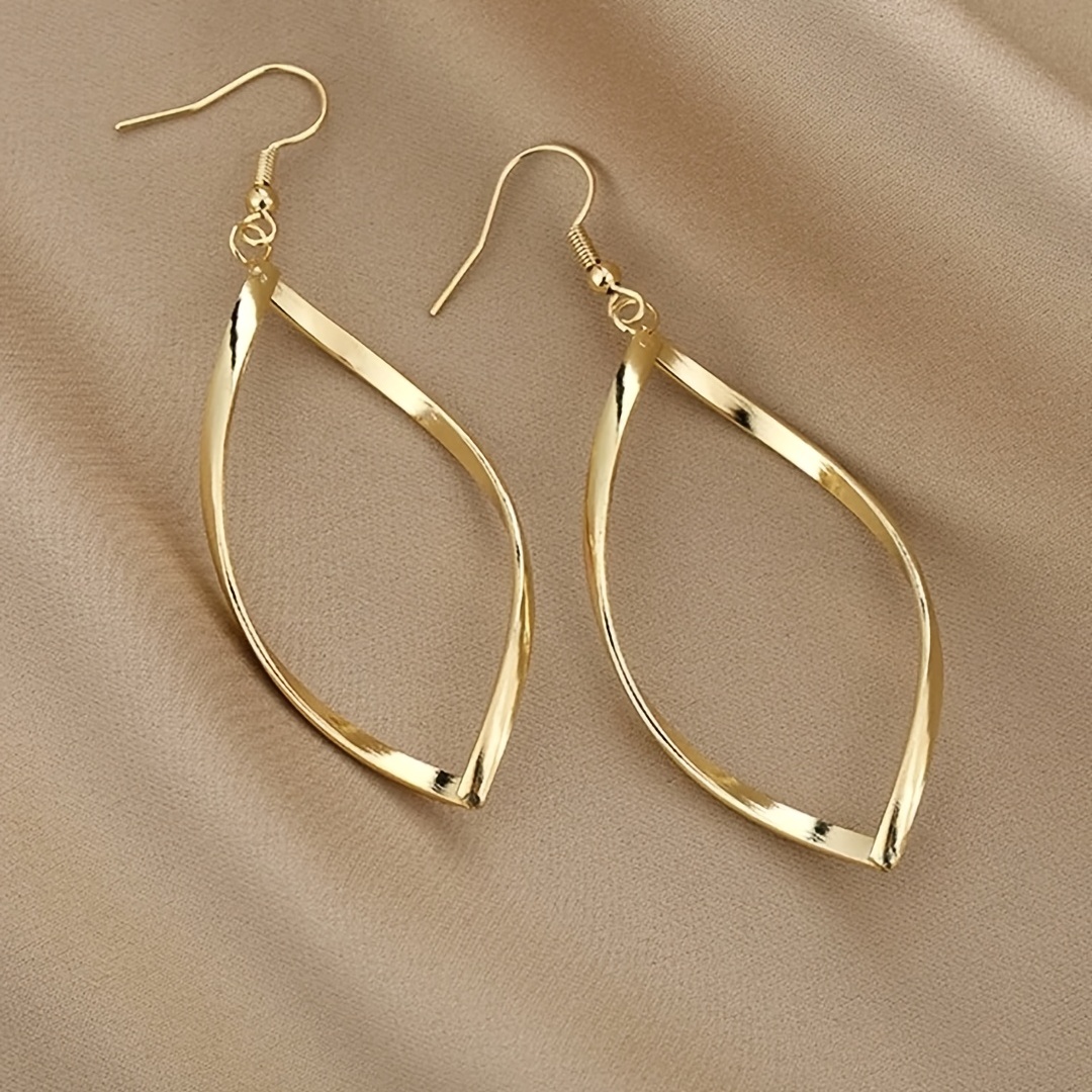 Hollow Twisted Dangle Earrings Alloy Plated Female Gift
