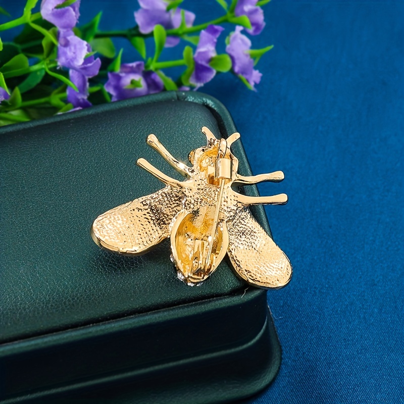 Temperament Party Brooch For Women Bee Dragonfly Exquisite Luxury Suit  Accessories Butterfly Shpae Brooch Drip oil Pin GREEN BEE