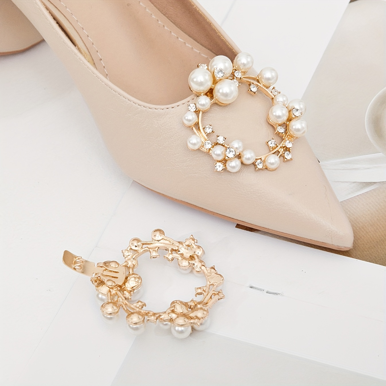 

1/2pcs Fashion Faux Pearl Ring-shape Design Shoe Buckles For Women's Heels Decoration, Wedding Party